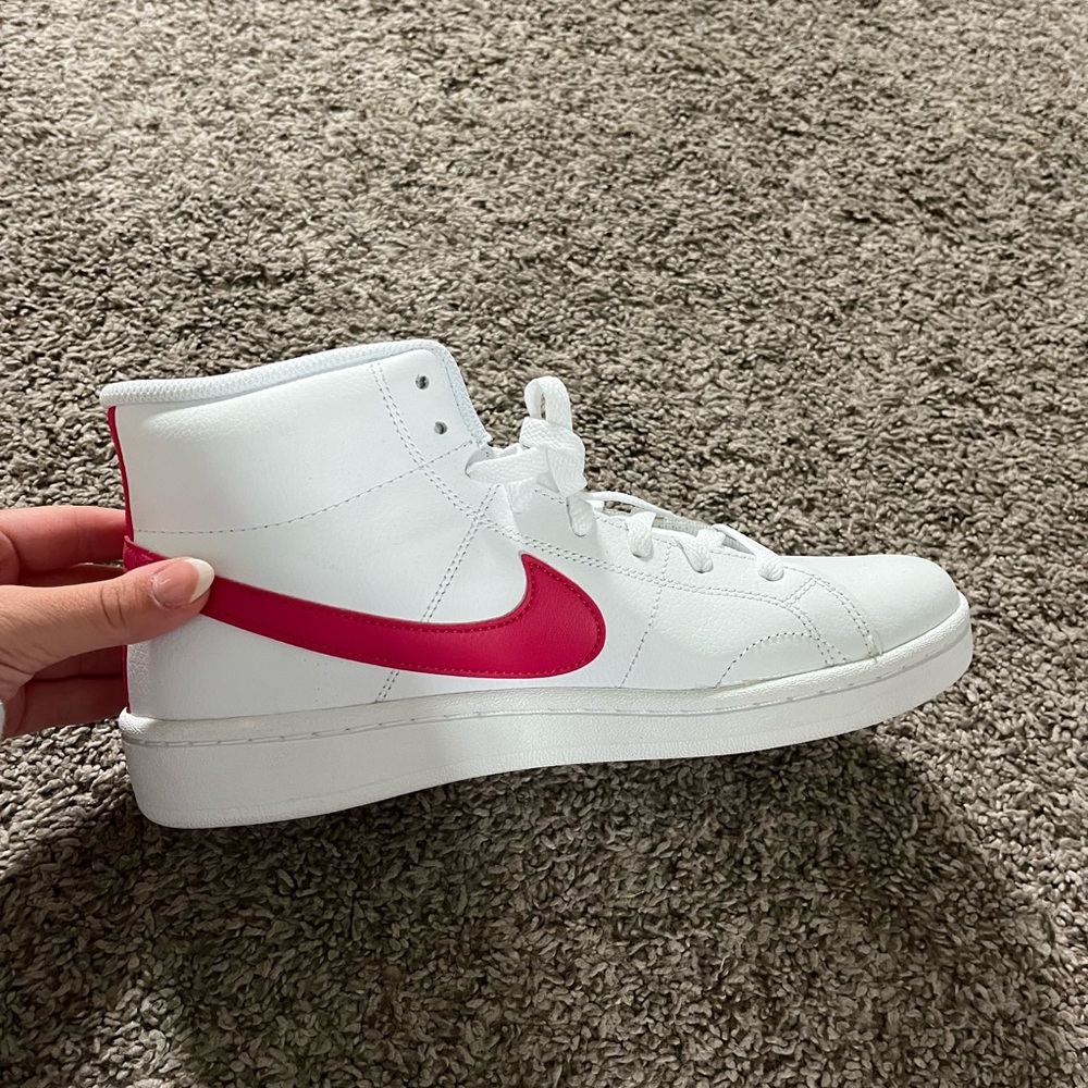 NIKE COURT SHOES